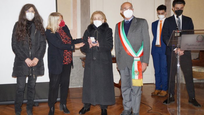 grottaminarda medaglia d onore alla memoria di rocco antonio spagnuolo