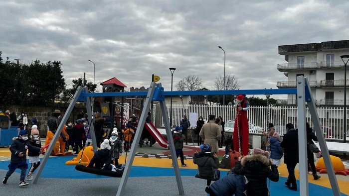 inaugurato ad acerra il nuovo parco giochi comunale inclusivo