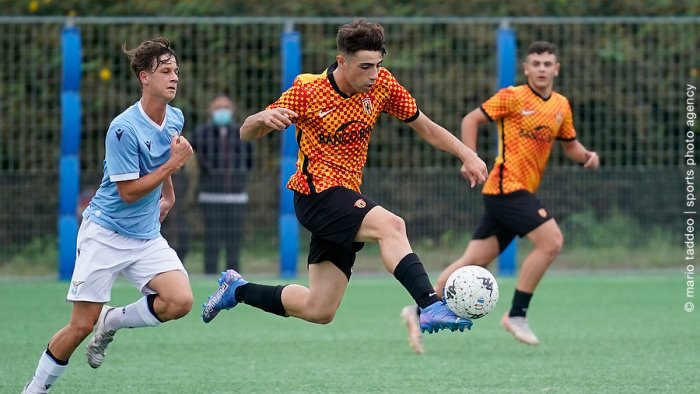 under 17 all avellola c e il big match benevento lecce