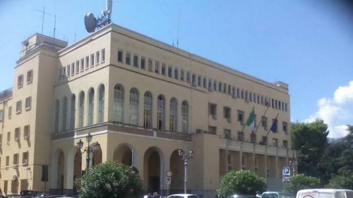 La prefettura di Salerno rafforza i controlli per il super green pass