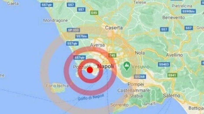 scossa di capodanno nuovo terremoto a napoli