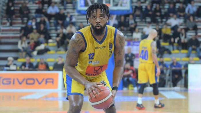 basket givova scafati dominante nel derby gevi napoli travolta 96 61