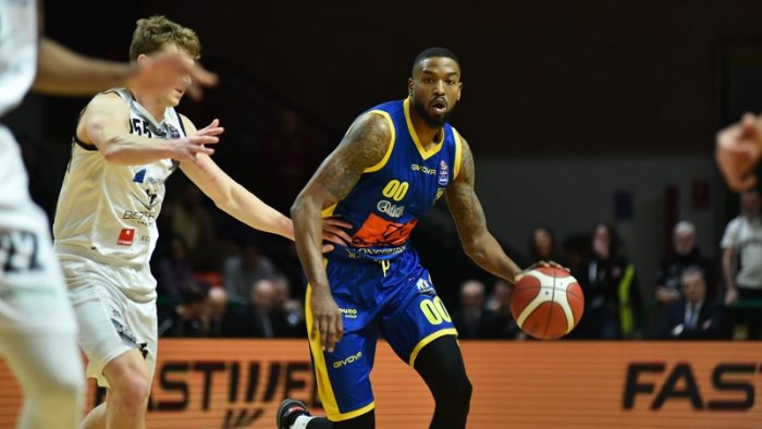 basket serie a tortona scafati 79 74 caja siamo stati gagliardi