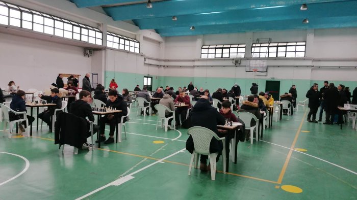 grottaminarda successo per la grande e affascinante sfida di 80 scacchisti