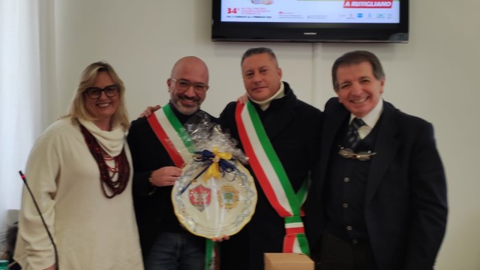 tradizione ceramista firmato il patto d amicizia tra cerreto e rutigliano