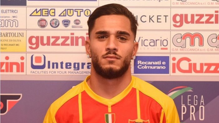 avellino un arrivo ma anche due uscite focus per l attacco