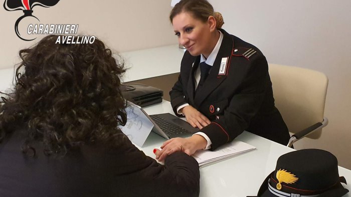 mercogliano perseguita l ex compagna arrestato 23enne rumeno