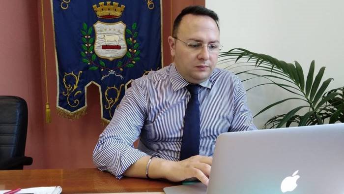 improvvisa interruzione di energia elettrica a pellezzano sindaco scrive a enel