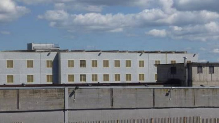 carcere ariano guacci detenuti violenti che pensano di stare in albergo
