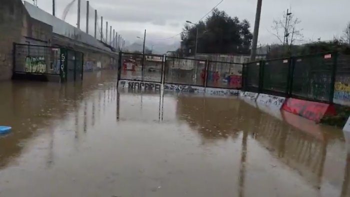 maltempo nel salernitano esonda il solofrana paura a nocera inferiore