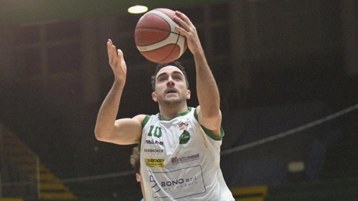 del fes avellino ko contro la caffe toscano pielle livorno 64 66