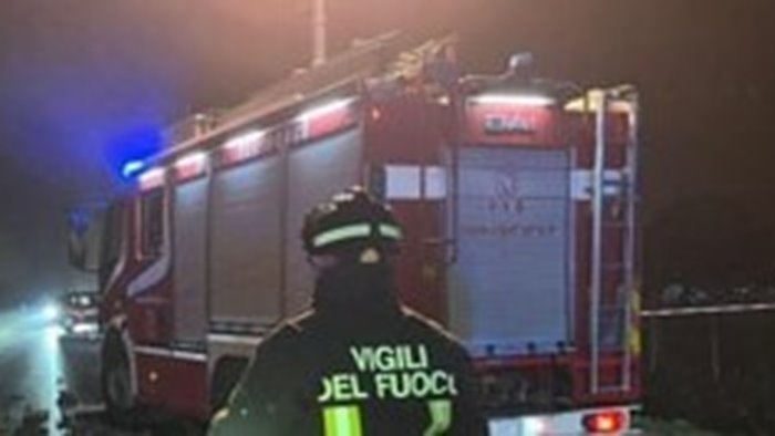 incidente frontale tra auto e camion nel foggiano muore giovane campano