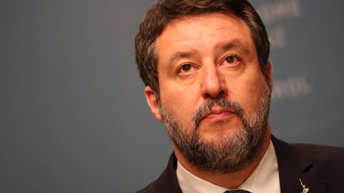 caos ferroviario in italia una giornata di passione per i viaggiatori