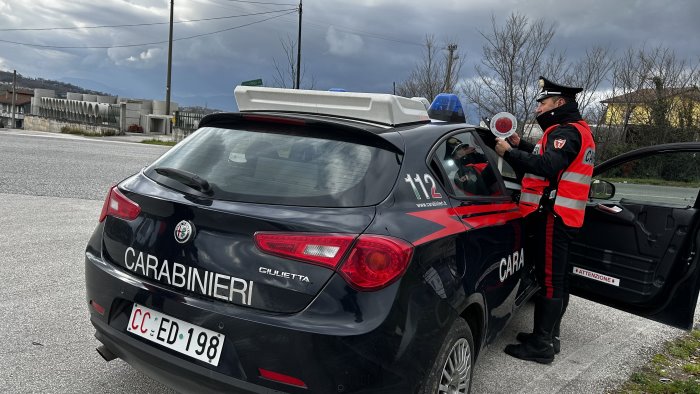 venticano i carabinieri sventano un furto in un azienda