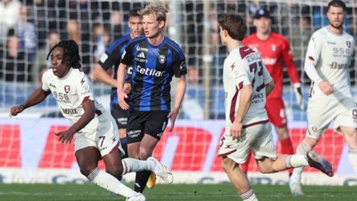 pisa salernitana 1 0 granata non pervenuti moreo fa volare i toscani in dieci