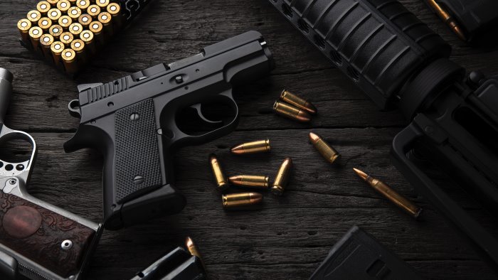 pistole a salve con cartucce vere sequestrate a nola 19enne denunciato