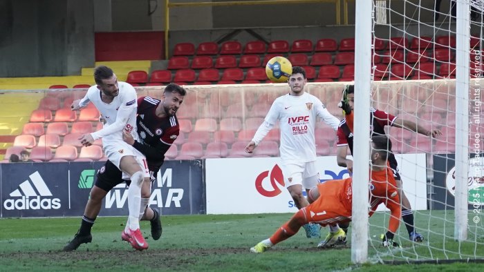 serie c lassu in cima dove si alimentano i sogni di tutti