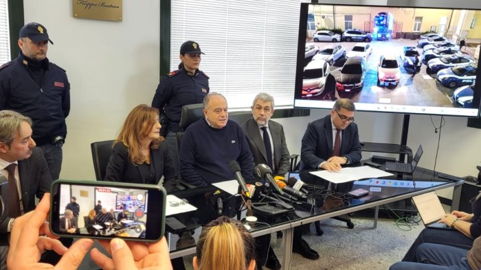 gratteri-minori-sono-carne-da-macello-e-utili-idioti-per-il-crimine