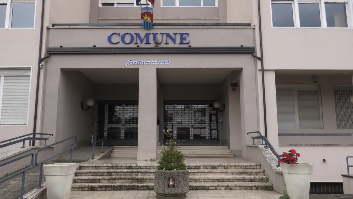 grottaminarda paralizzata risultati tamponi che non arrivano