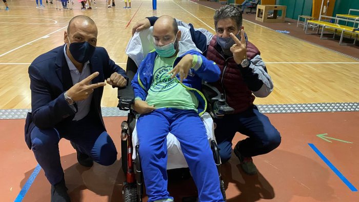 una bici per correre insieme al papa il sogno di gianluigi