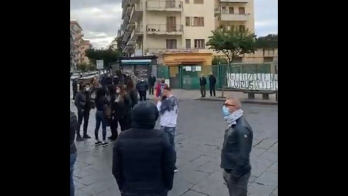 ercolano i commercianti scendono in piazza