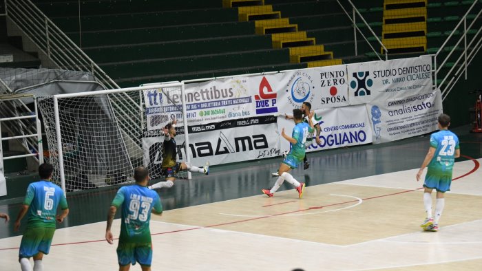 pokerissimo dell l84 e sandro abate ko 2 5 al paladelmauro