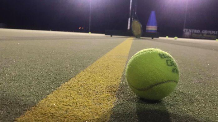 tennis a1 torre del greco domina siracusa e vola in vetta al girone
