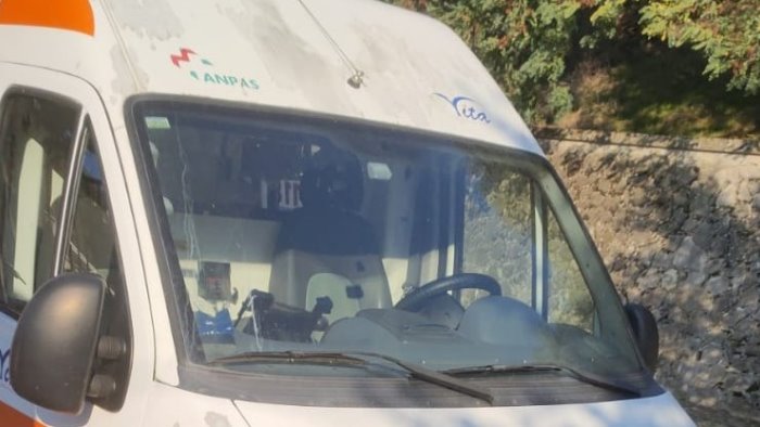 mal di vivere triste giornata in irpinia 50enne si uccide a zungoli