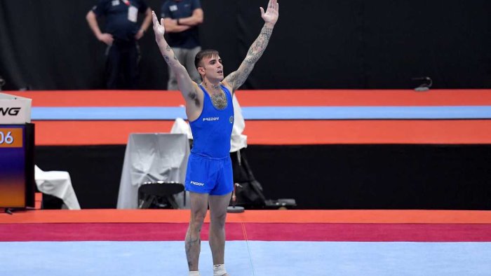 ginnastica mondiali bartolini oro nel corpo libero
