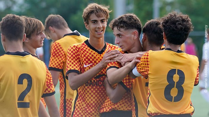 apoteosi giallorossa anche l under 16 del benevento vince a napoli