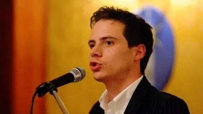 pietrelcina inizia l era mazzone i consiglieri di maggioranza e opposizione