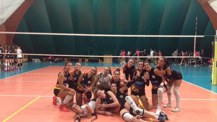 volley serie b2 la volare espugna roma imponendosi al quinto set