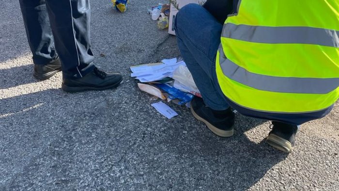 eboli mancato rispetto delle regole sulla differenziata 6 verbali