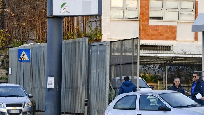 operai morti di amianto alla firema di caserta tutti assolti gli ex manager