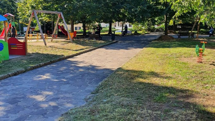 giostrine vandalizzate il comune avverte metteremo videosorveglianza