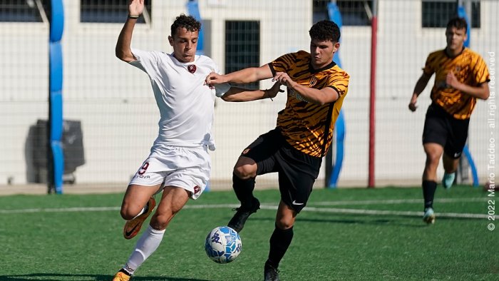 primavera la reggina elimina il benevento dalla coppa italia foto