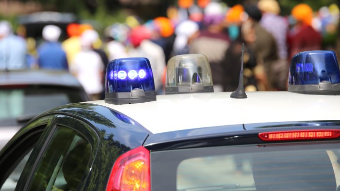 donna trovata morta in casa a pagani la 56enne viveva da sola