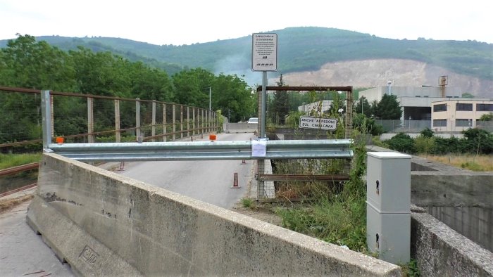 a 16 cavalcavia di sperone rinviati a giudizio due direttori di autostrade