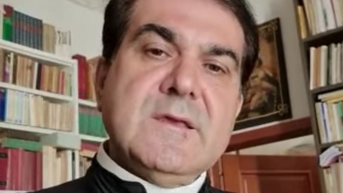 focus sulla poesia di dante si presenta a napoli il libro di michele bianco