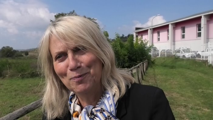 caro energia e spegnimento illuminazione il prefetto frena i sindaci