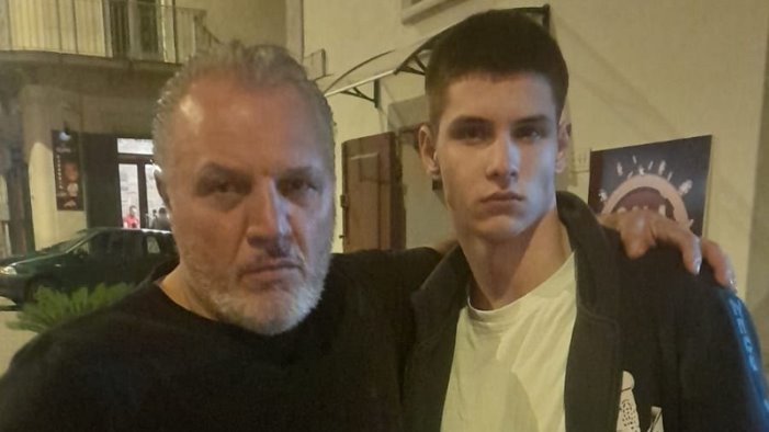 pugilato pesi medi dello russo e il nuovo campione regionale youth