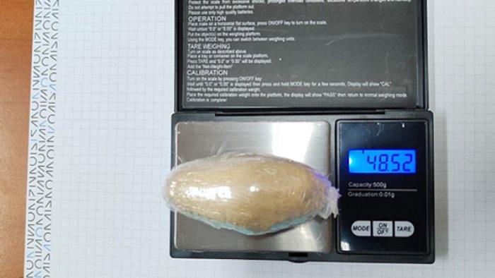 nasconde 50 grammi di eroina in un filone di pane arrestato 40enne