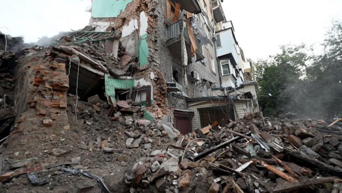 ucraina 17 morti nel bombardamento di zaporizhzhia