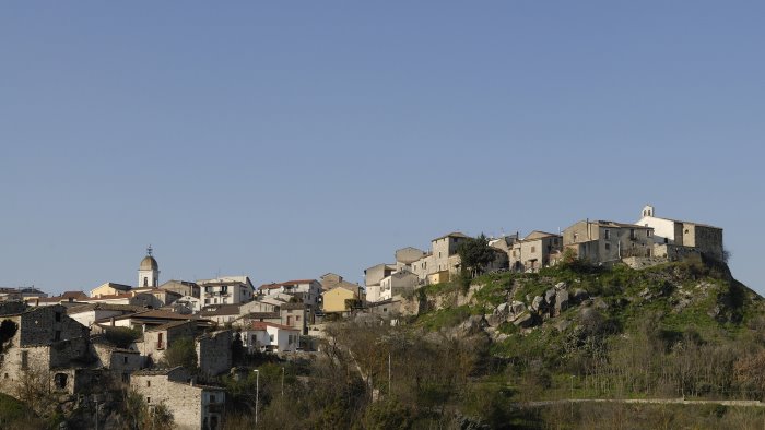 consiglio comunale a pietrelcina la minoranza incalza