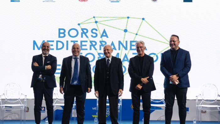 borsa mediterranea formazione lavoro partenza col botto al teatro augusteo