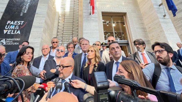 sangiuliano a paestum stoccate a de luca aeroporto salerno un miraggio