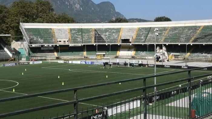 avellino in emergenza e da turnover col monopoli stadio si cerca lo sprint