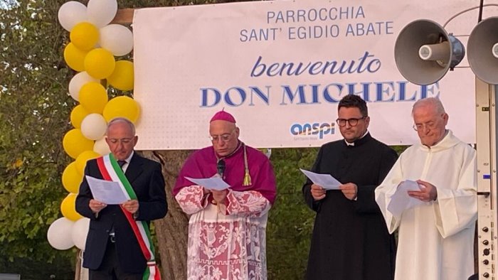 un parroco che va e un altro che viene commozione a melito irpino