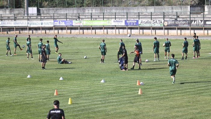 avellino risolto il contratto con rapacioli