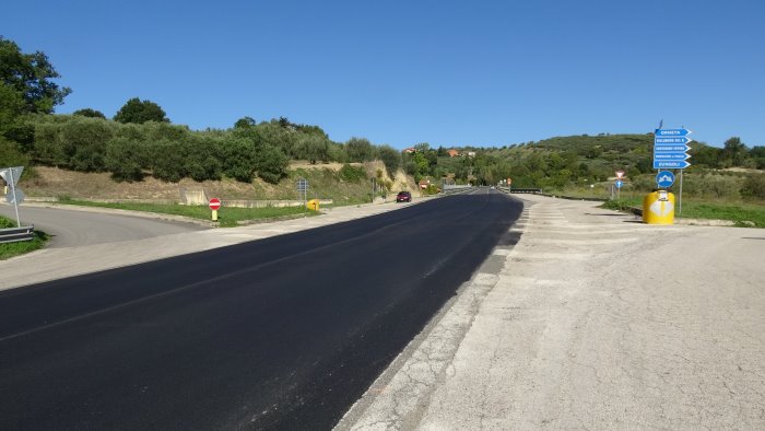 ariano e gli svincoli della vergogna di localita manna e arrivato anche ottobre